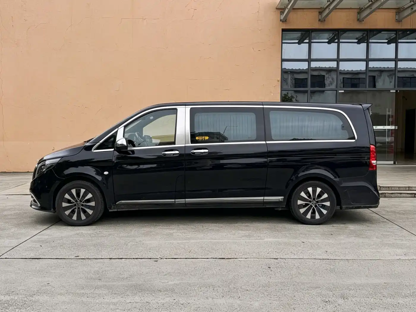 Mercedes-Benz Vito 2021 2.0T Business Edition 7-seater фото 4