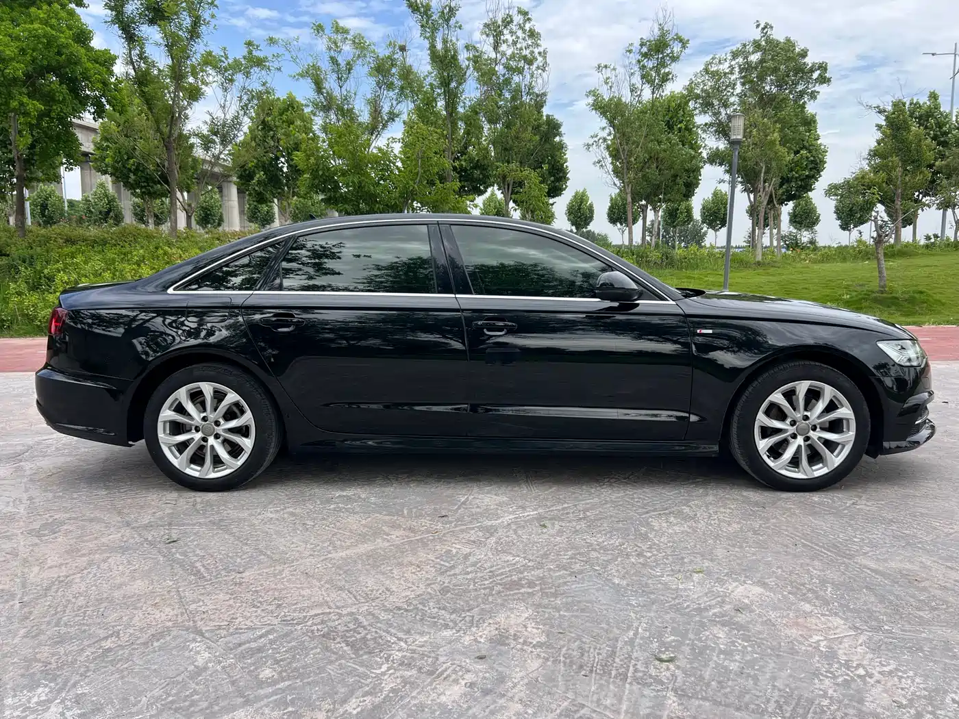Audi A6L 2018 30th Anniversary 35 TFSI Fashion фото 6