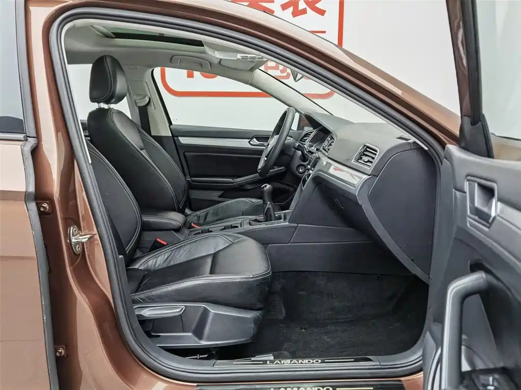 Volkswagen Lamando 2019 230TSI Manual Trend Edition China V фото 23