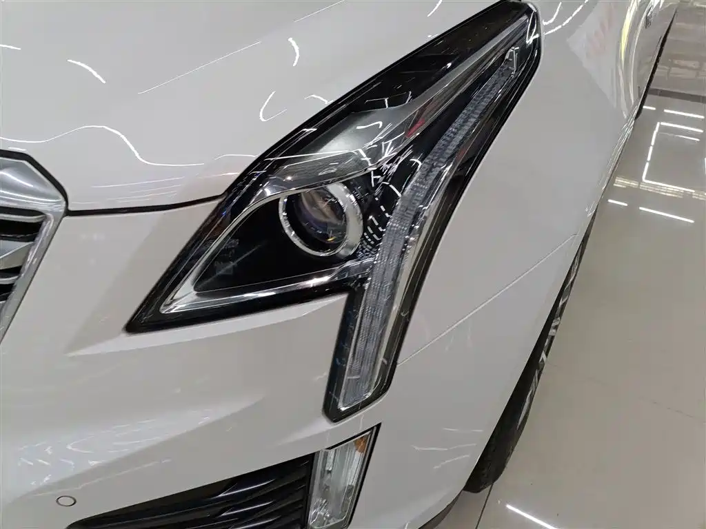 Cadillac XT5 2018 25T Luxury фото 18