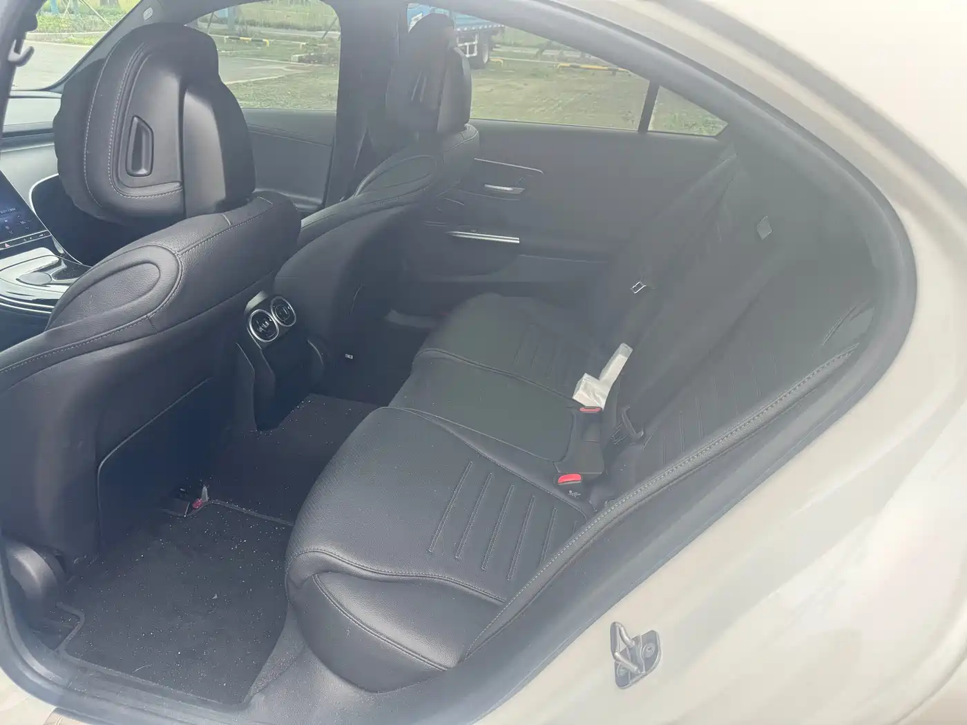 Mercedes-Benz C-Class 2025 C 200 L Sport Edition фото 4