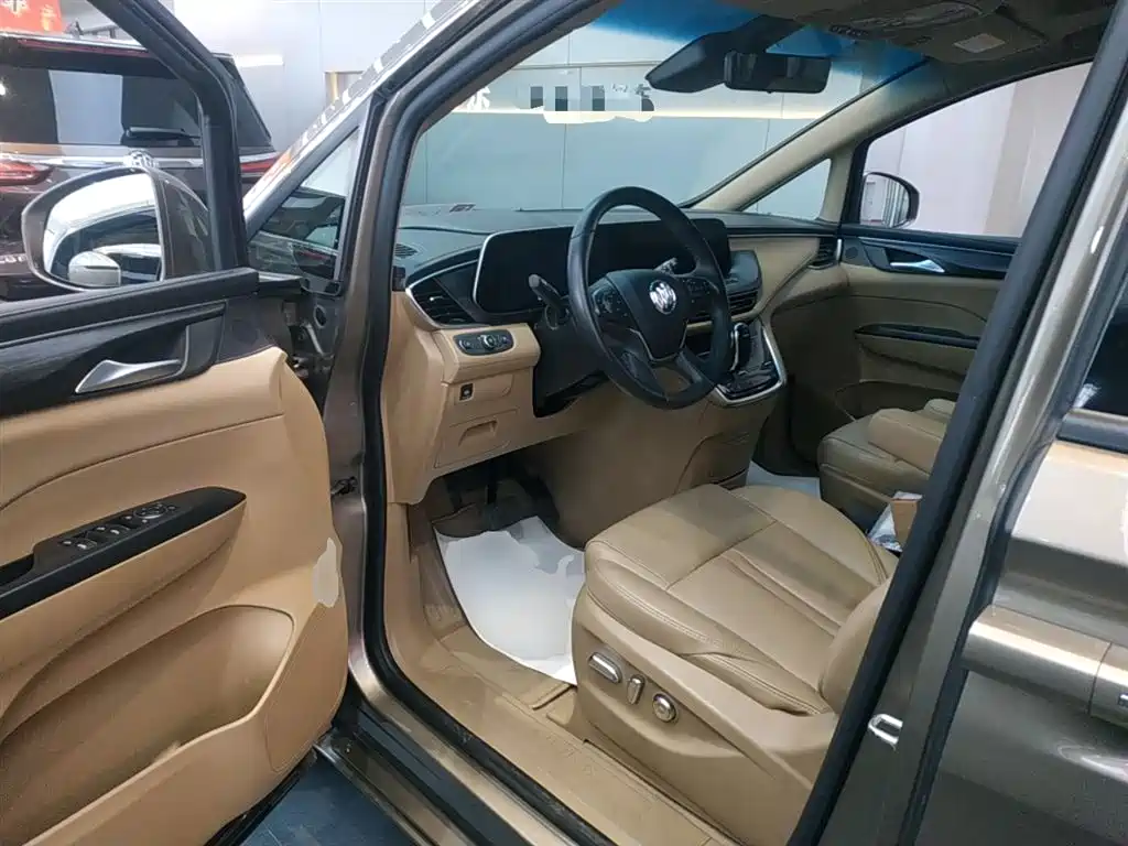 Buick GL8 2021 ES Landlord 653T Premium фото 12