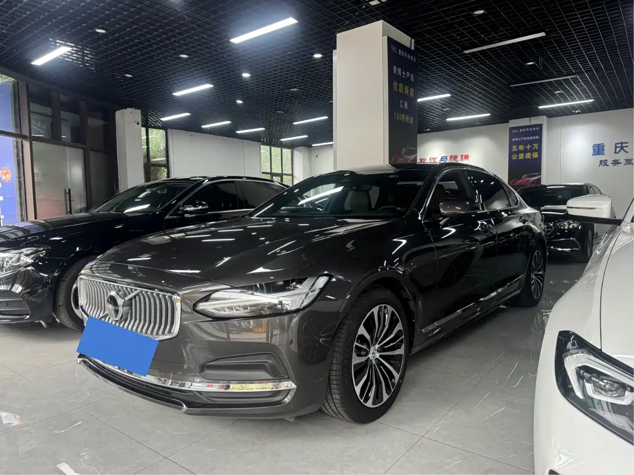 VOLVO S90