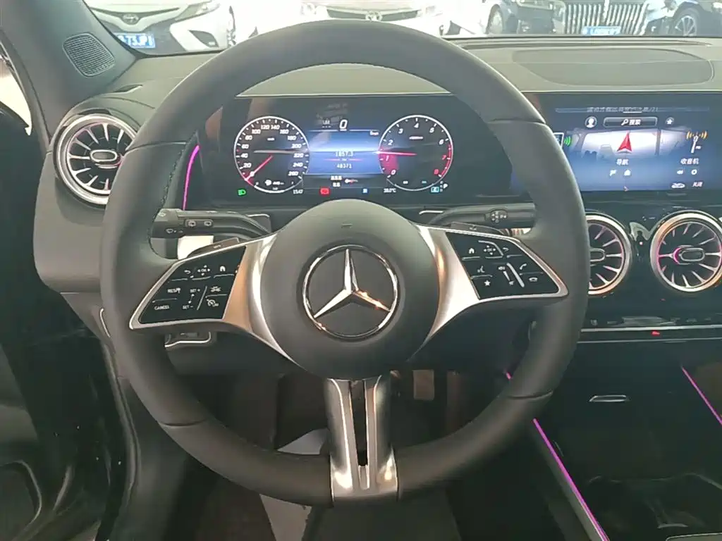 Mercedes-Benz GLB 2024 GLB 220 Fashion фото 11
