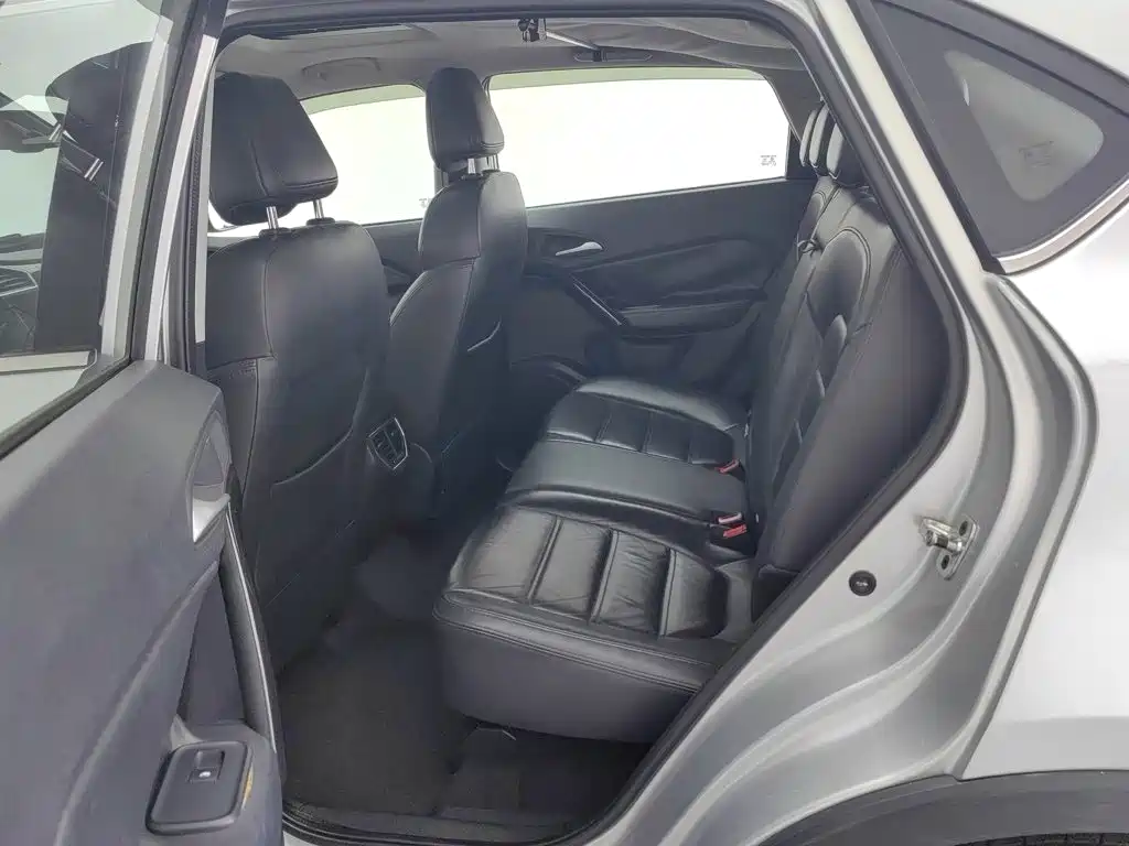 MG Roewe RX5 2015 2015 2.0TGI TST 4WD Flagship Edition