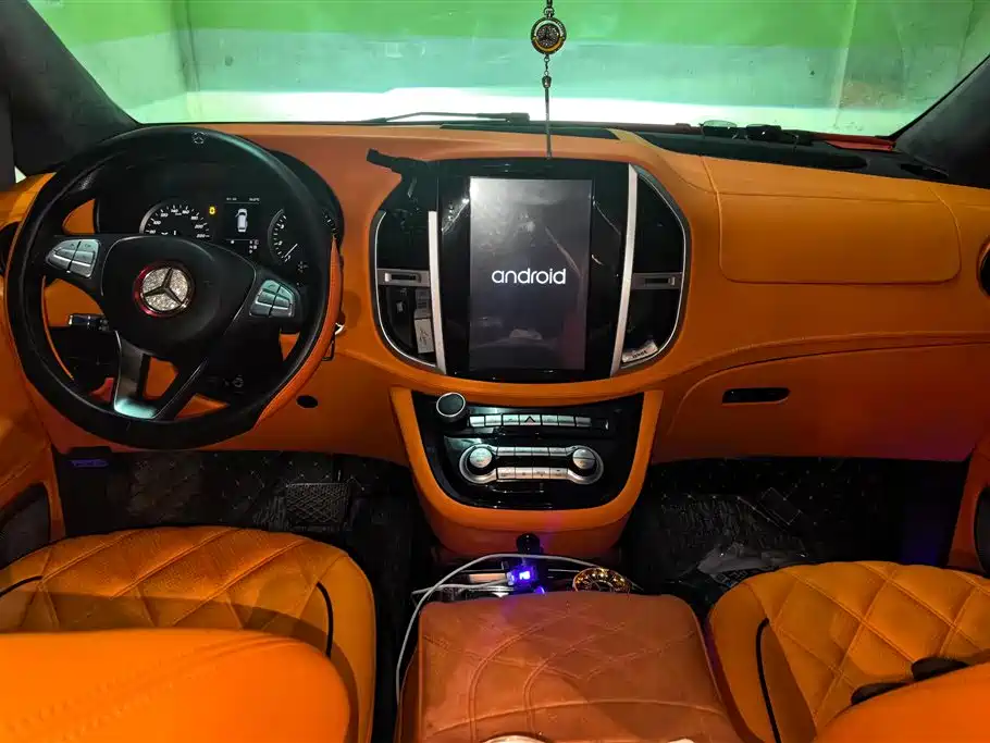 Mercedes-Benz Vito 2021 2.0T Elite 7-Seater фото 12