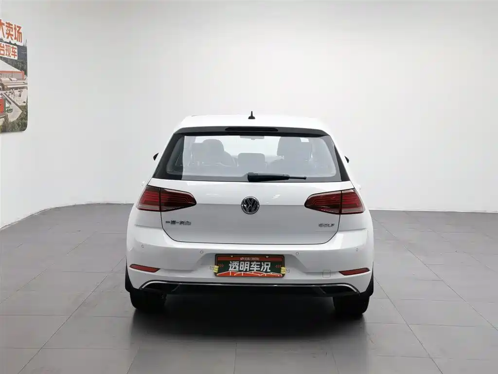Volkswagen Golf 2020 200TSI DSG Comfort Progressive Edition фото 4