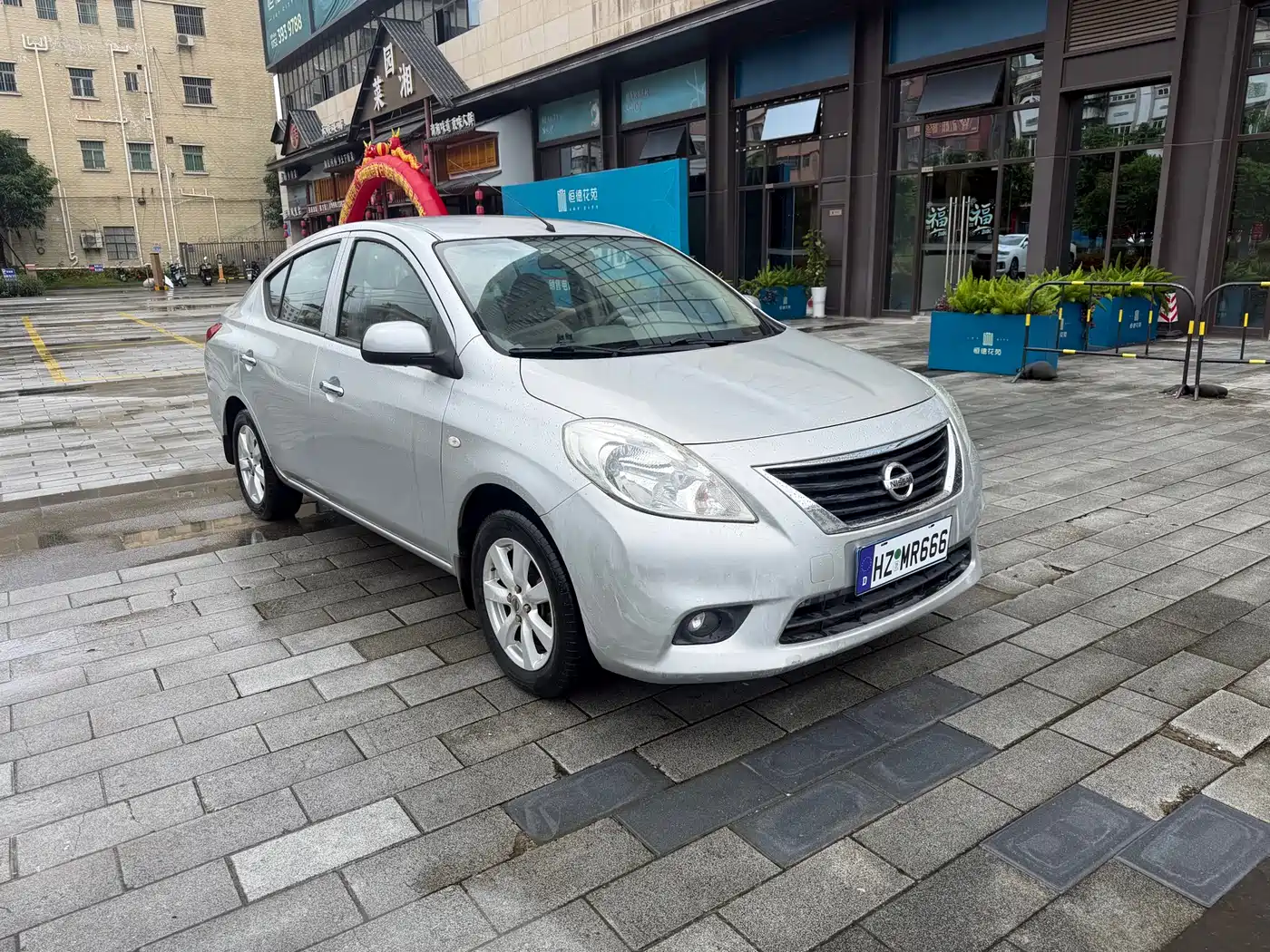 Nissan Sunny 2013 2011 1.5XE CVT Comfort Edition