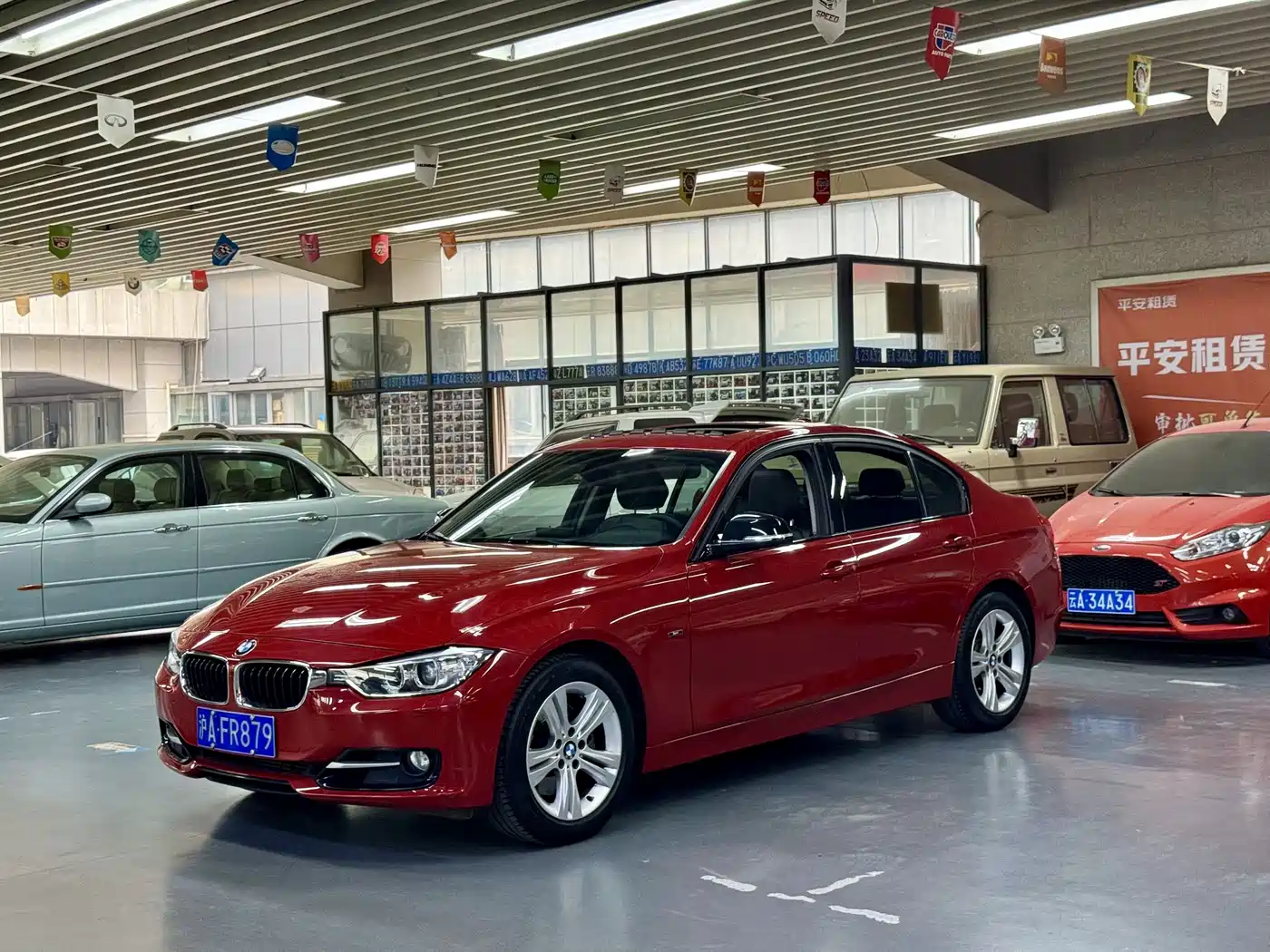 BMW 3 Series (Import) 2013 328i Sport Design Package