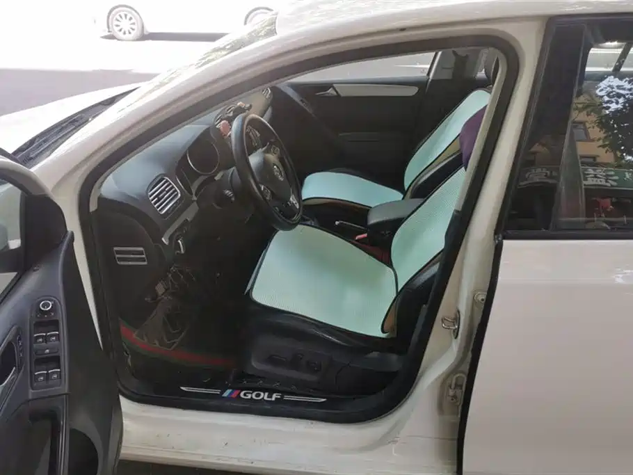 Volkswagen Golf 2012 1.4TSI Automatic Luxury фото 9