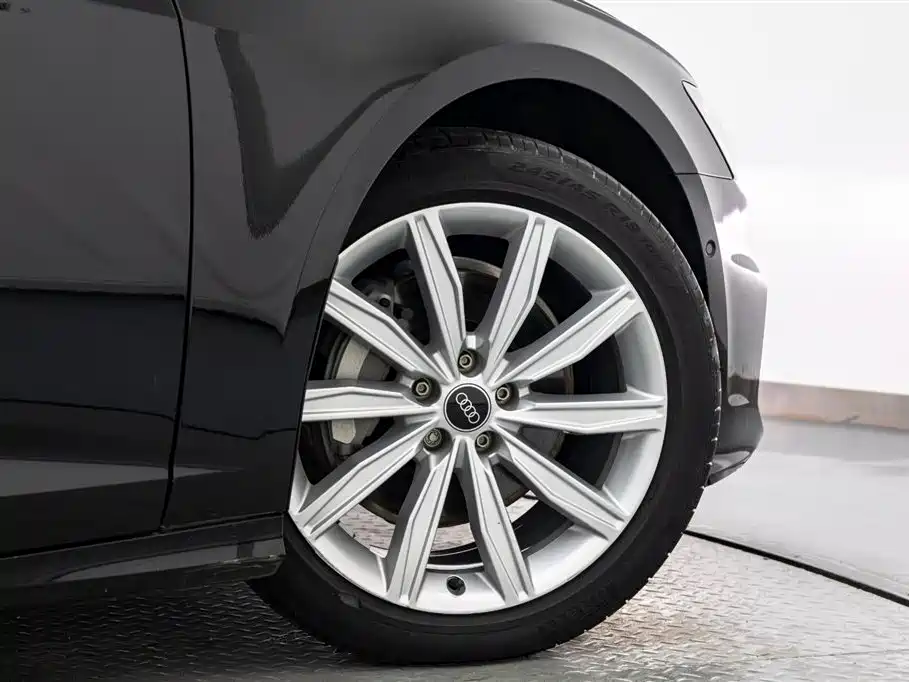 Audi A6L 2023 45 TFSI Premium Selection Dynamic фото 20