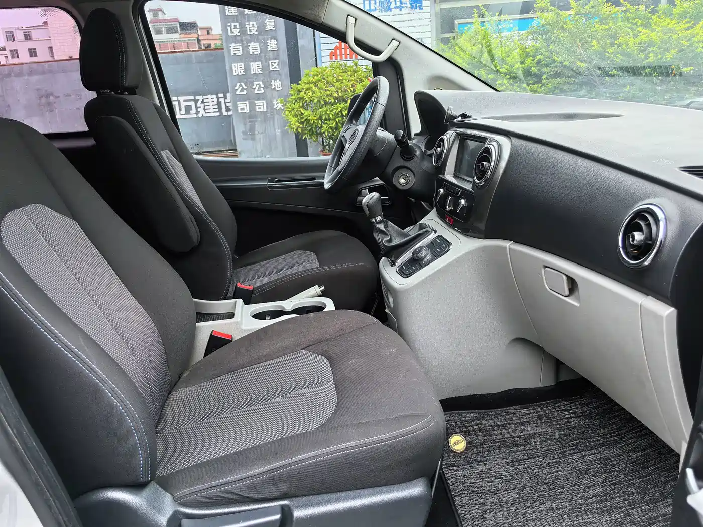 JAC Refine M3 2017 2016 IKEA Edition 1.6L Luxury Smart
