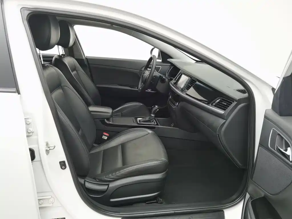 صورة 23 - Hyundai Mistra