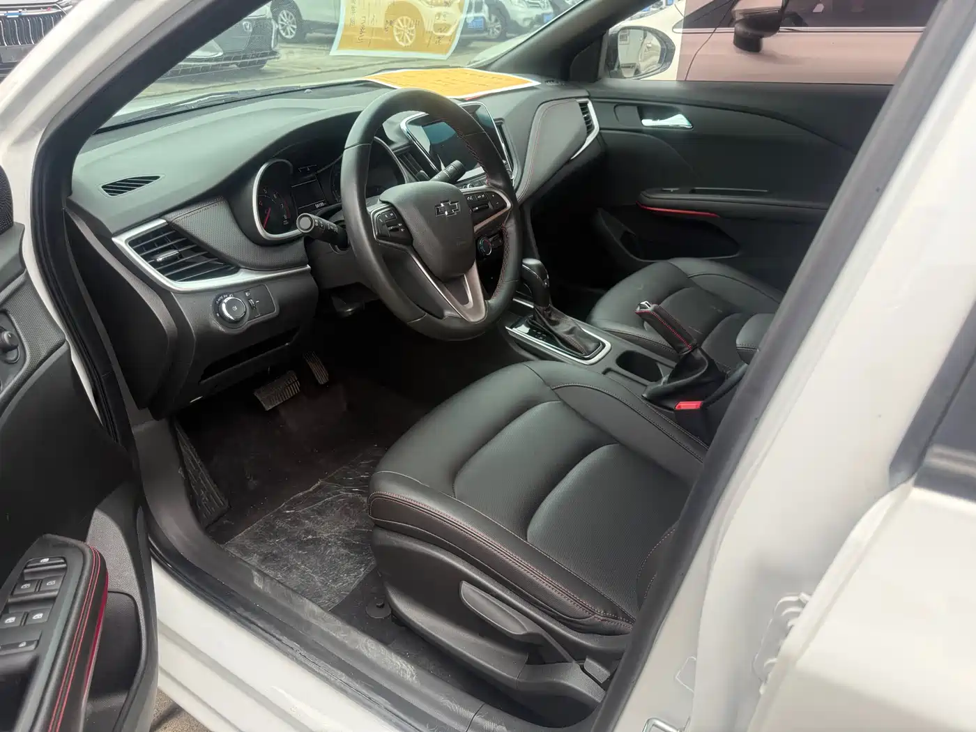 Chevrolet Monza 2019 RS 330T Auto Smooth Edition China VI фото 4