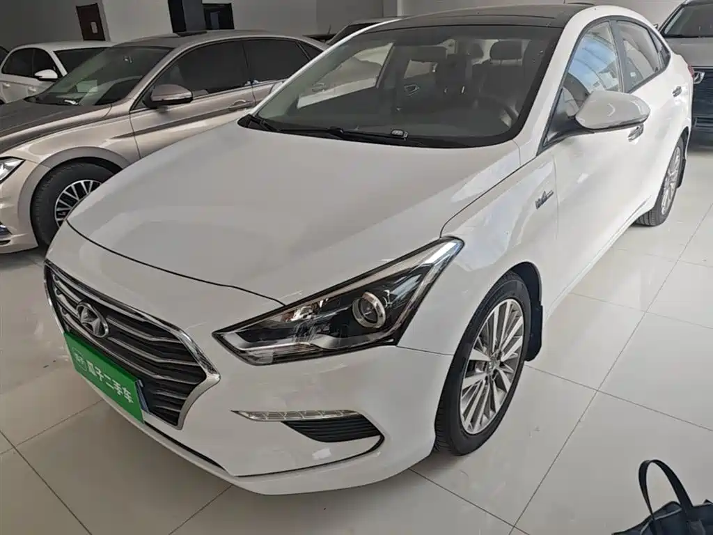 Hyundai Mistra 2017 1.6T Automatic Smart GLS (China V)
