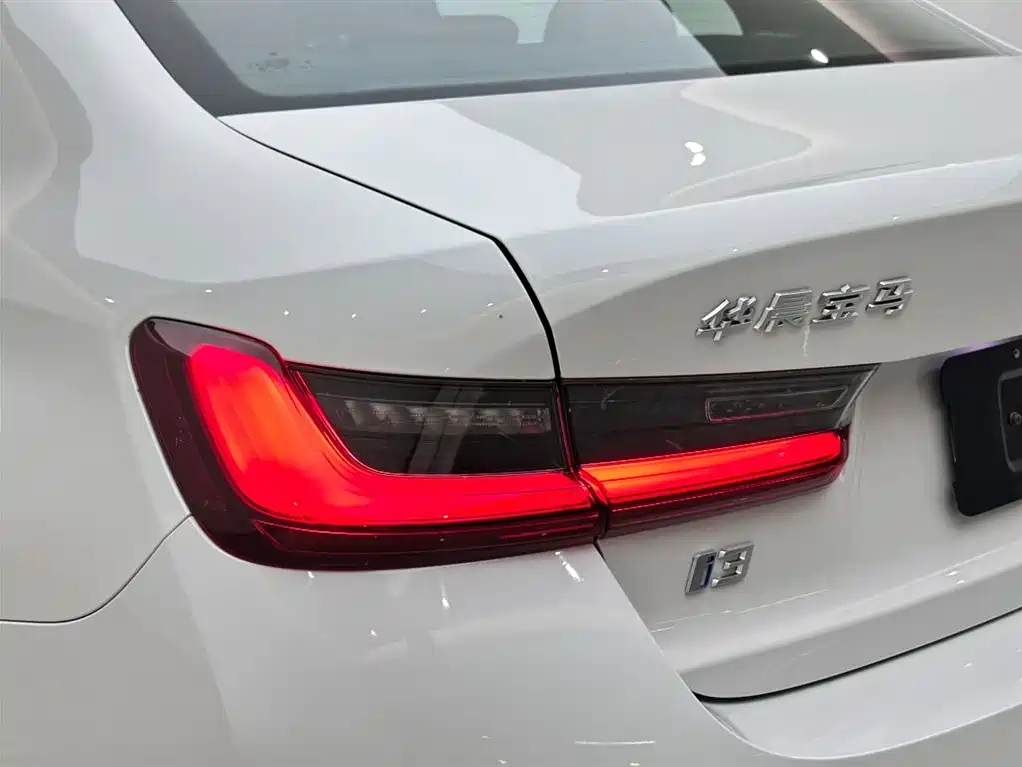 BMW i3 2024 eDrive 35 L фото 19