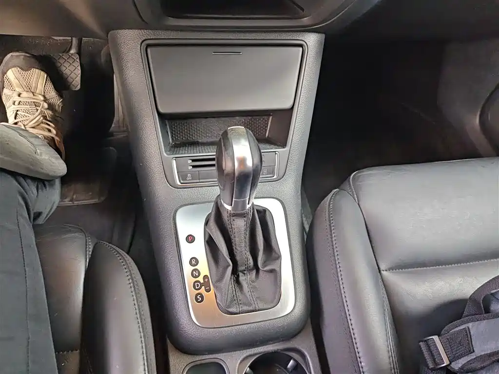 Volkswagen Tiguan 2015 1.8TSI Automatic 2WD Comfortline фото 14
