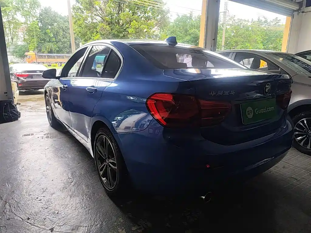 BMW 1 Series 2019 118i Fashion Edition фото 5