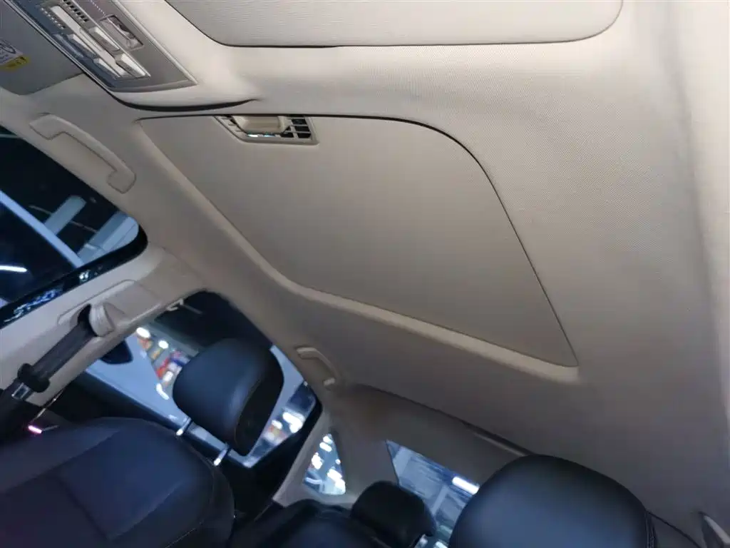 Volkswagen Lavida 2019 1.5L Automatic Comfort Edition China VI фото 11