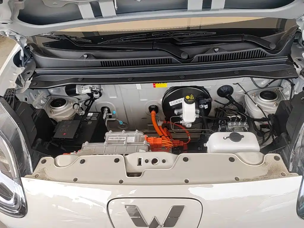 Wuling Motors Hongguang MINIEV 2026 2025 4-Door Advanced