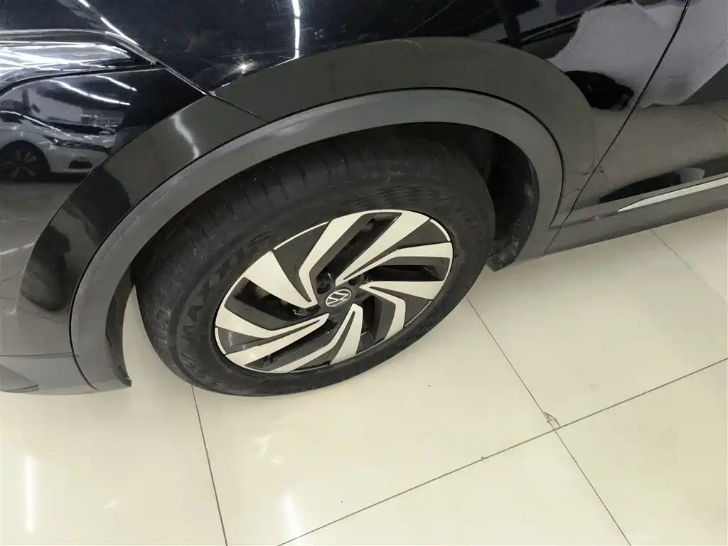 Volkswagen Tiguan L 2022 330TSI Automatic 2WD Smart Edition фото 23