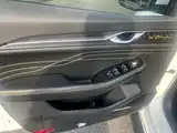 Фото 8 - Geely Preface