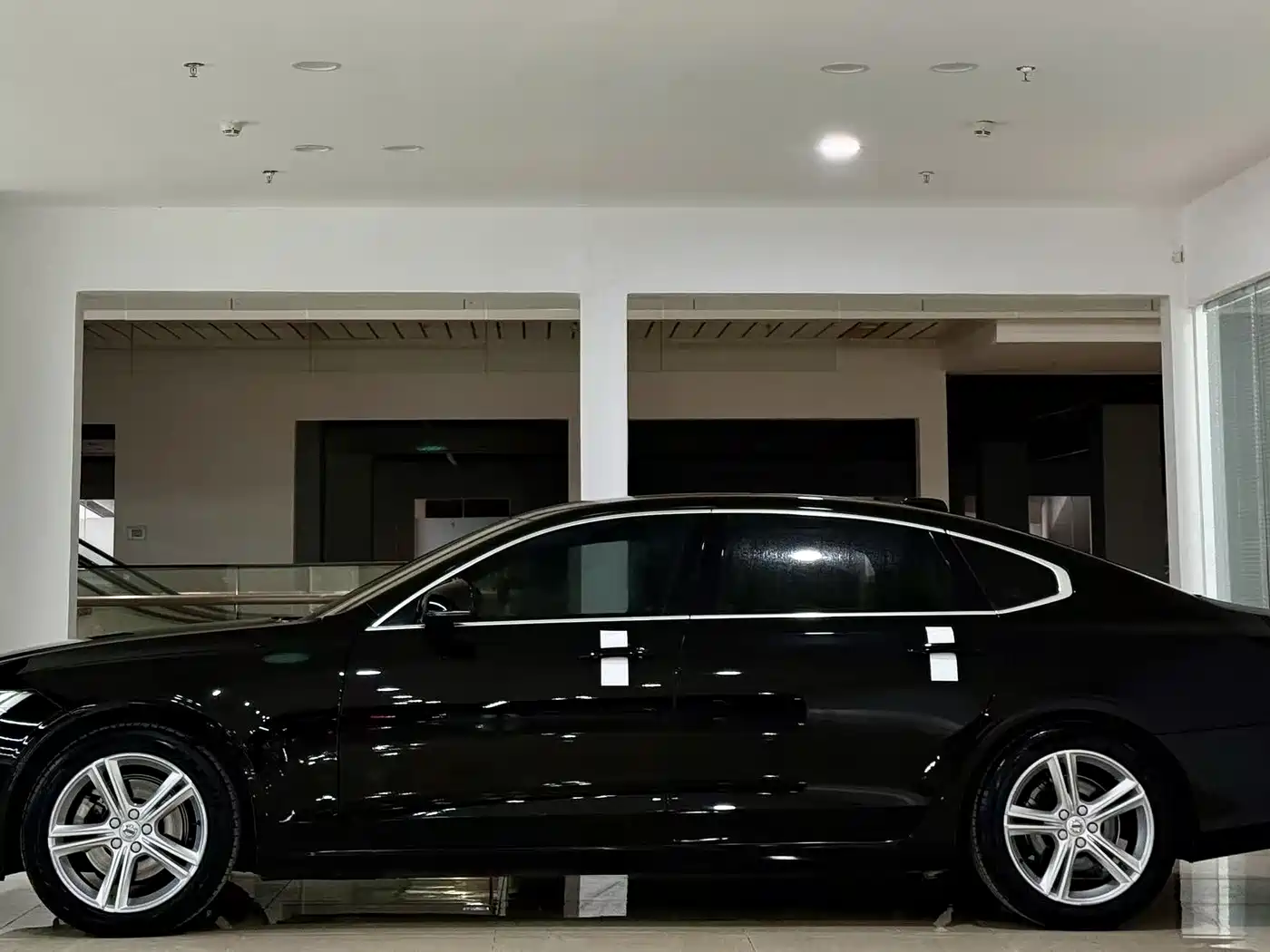 Фото 5 - Volvo S90