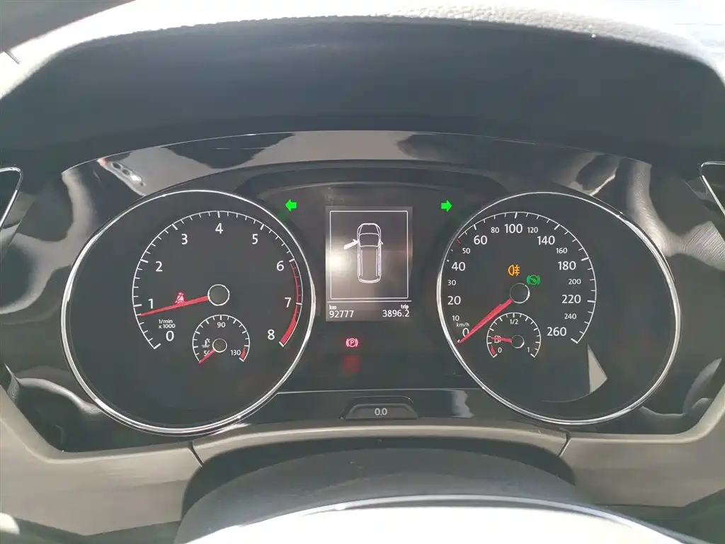 Volkswagen Touran 2018 Touran L 280TSI DSG Comfort 7-seater China V фото 12