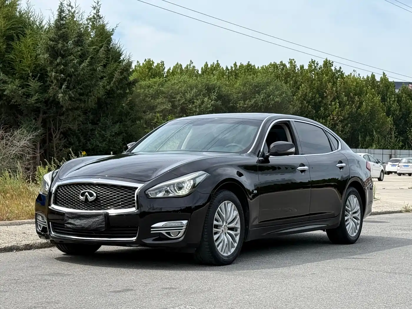 Infiniti Q70 2017 2017 Q70L 2.5L Enjoyment Edition