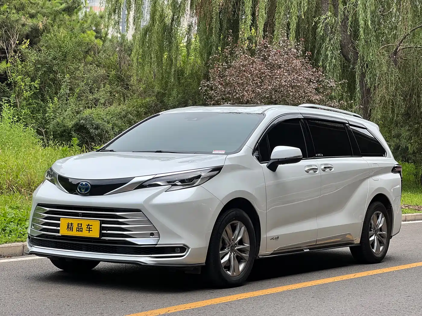 Toyota Sienna 2021 2.5L Hybrid Platinum Edition