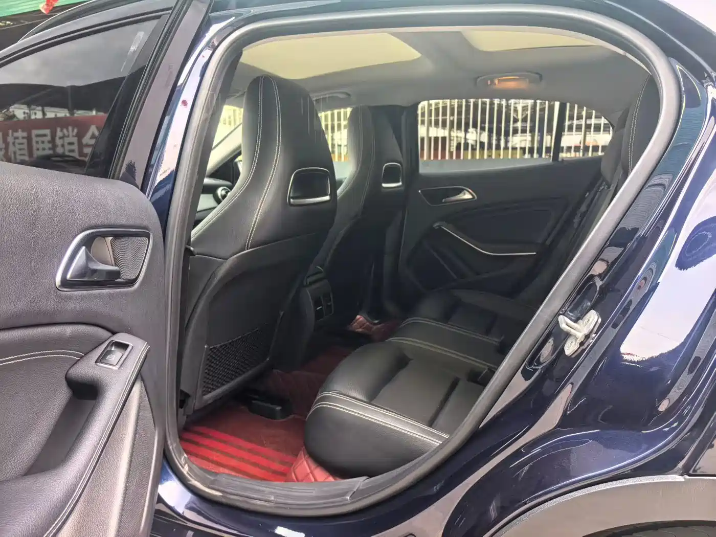Mercedes-Benz GLA 2017 GLA 220 4MATIC Fashion фото 9