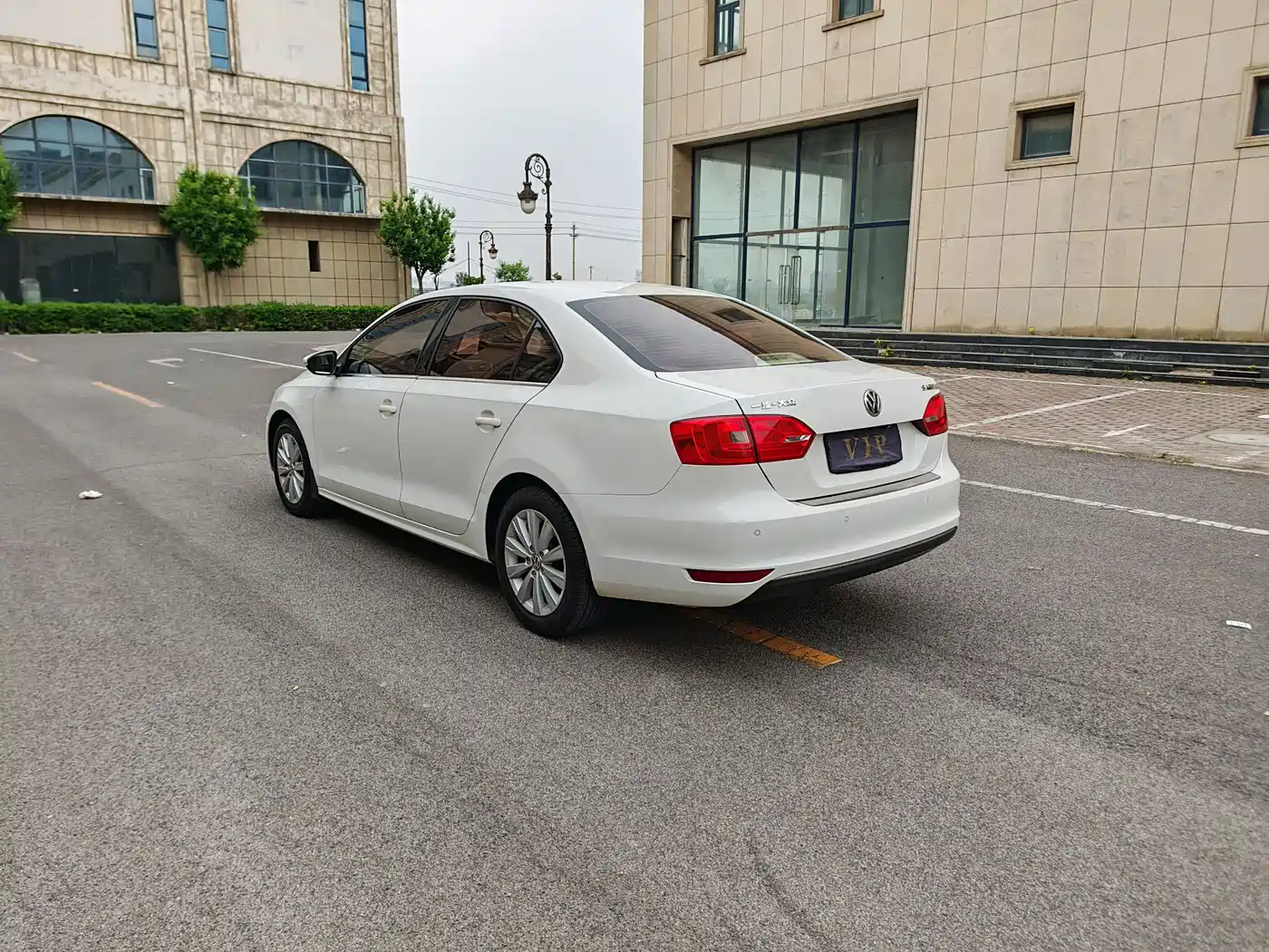 Volkswagen Sagitar 2014 Facelift 1.6L Automatic Comfort фото 17