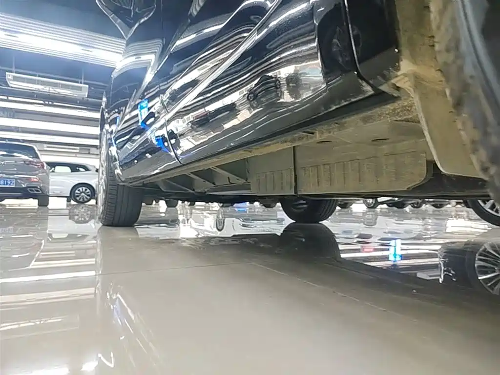 Cadillac XT6 2021 2.0T 6-seater 4WD Luxury фото 22