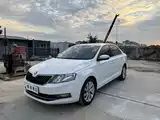 صورة 1 - Škoda Rapid