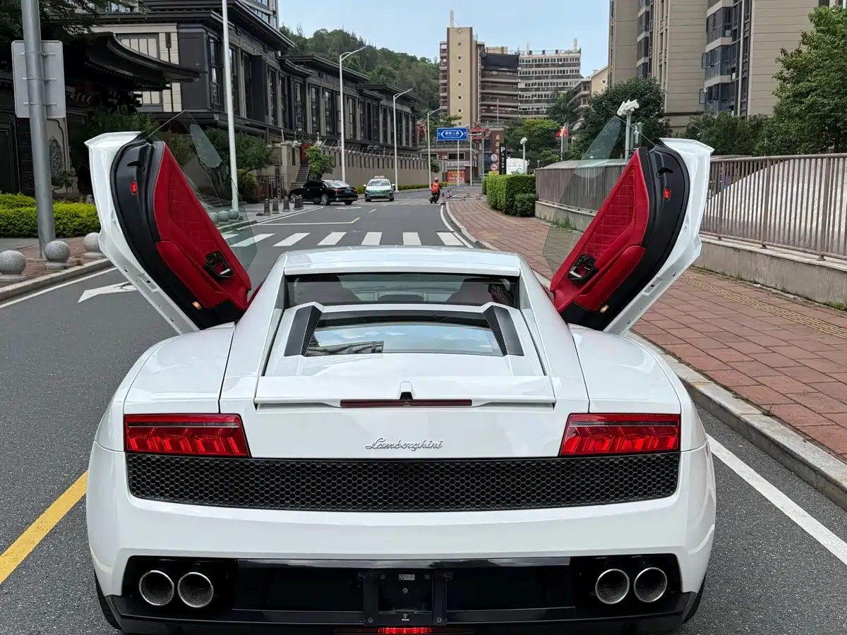 Lamborghini Gallardo 2009 2008 LP 560-4