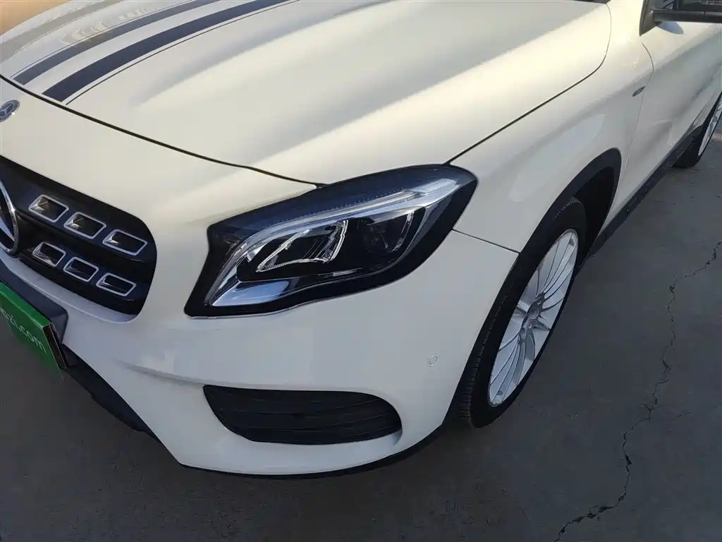 Mercedes-Benz GLA 2018 GLA 200 Polar Limited Edition фото 24