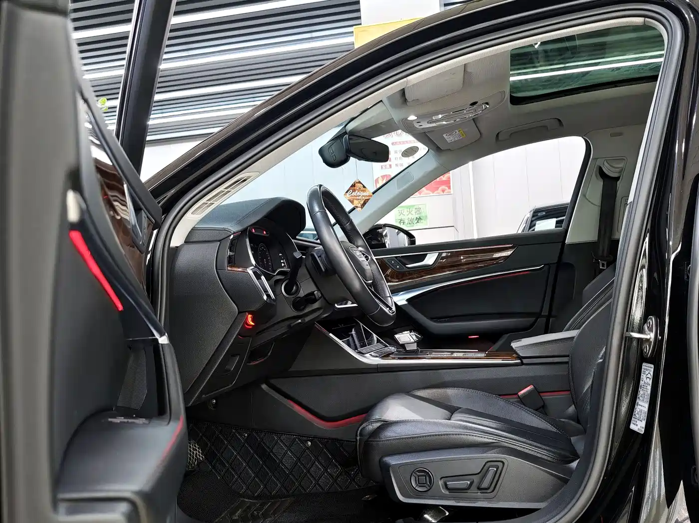 Audi A6L 2021 45 TFSI Exclusive Elegance фото 5