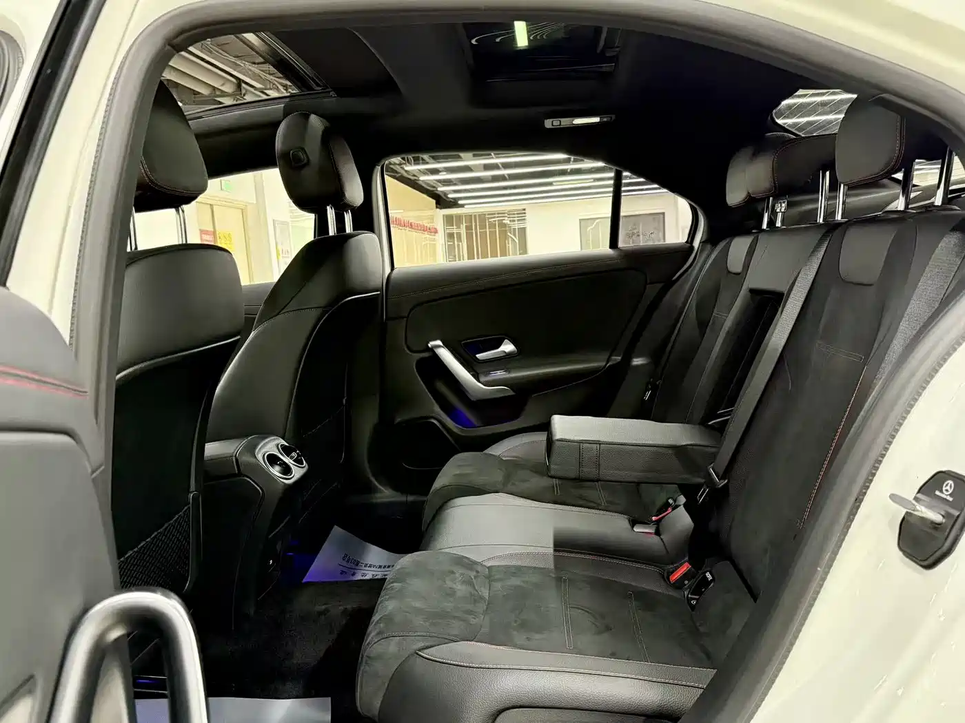 Mercedes-Benz A-Class 2023 A 200 L Fashion фото 7