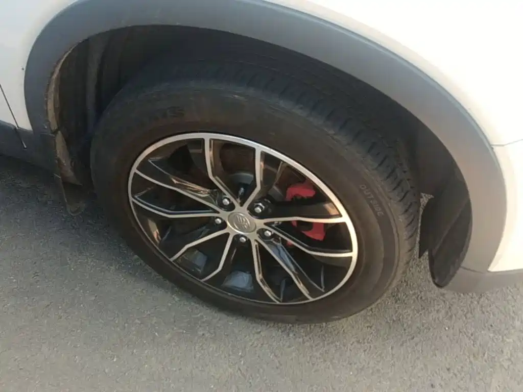FAW Senya R7 2017 2016 1.6L Manual Luxury