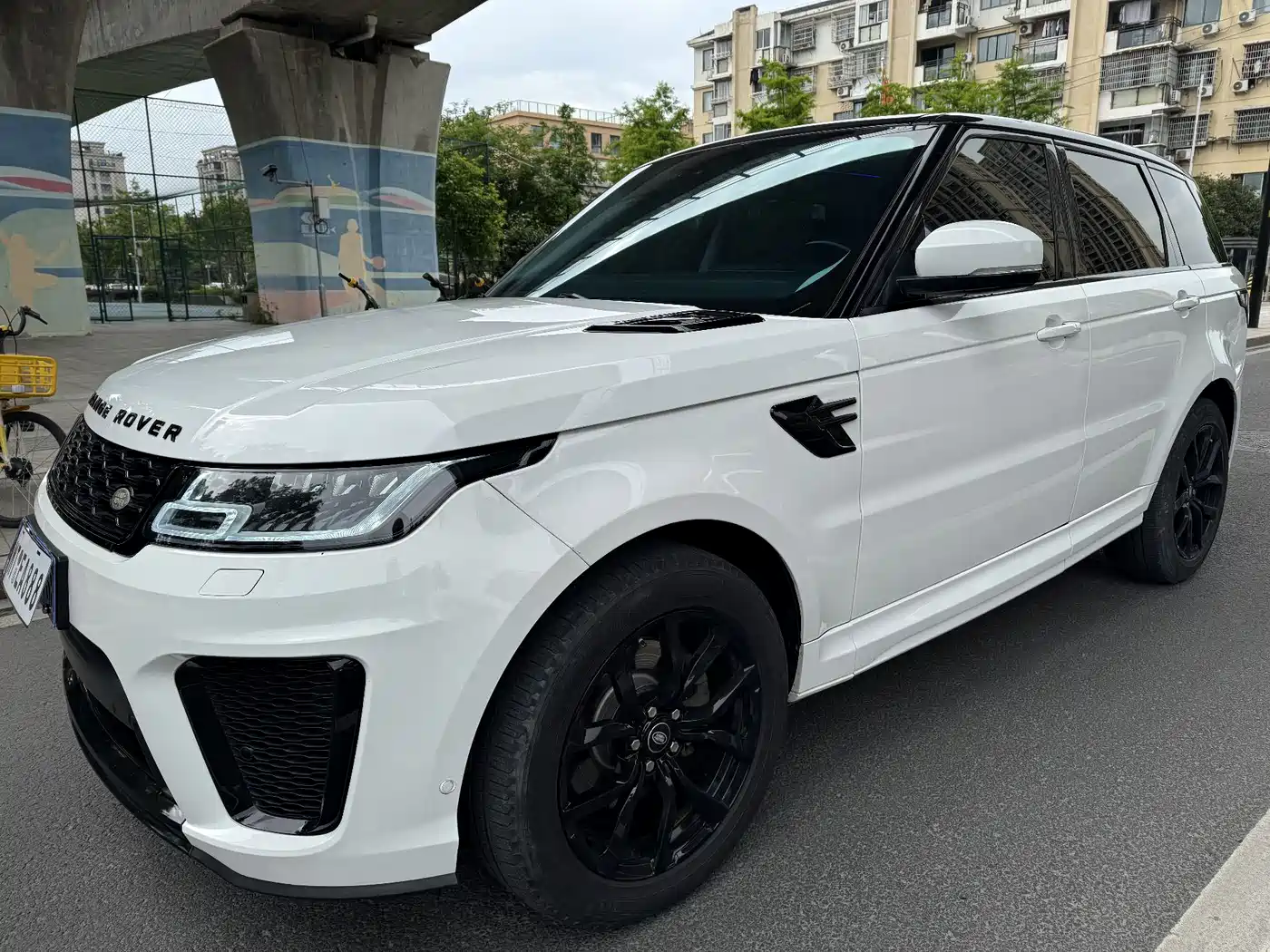 Land Rover Range Rover Sport 2014 3.0 SC V6 HSE фото 3