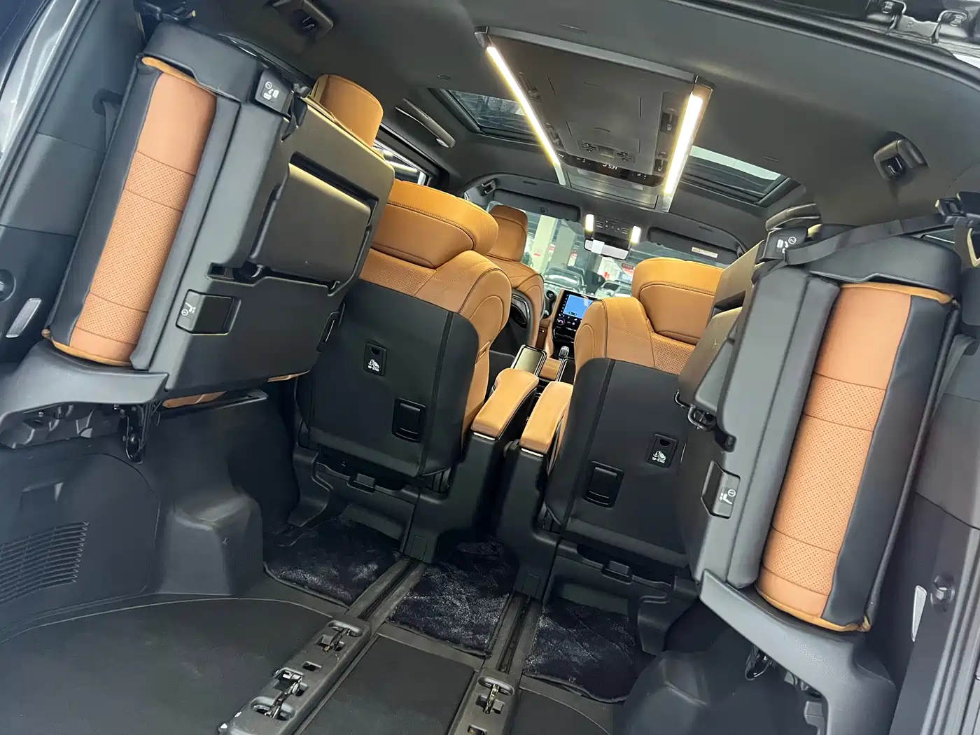 Toyota Alphard 2024 Hybrid 2.5L Ultimate Enjoyment Edition фото 9