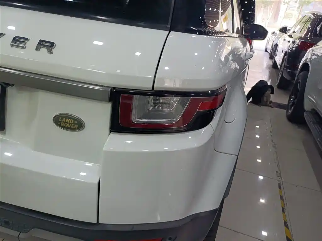 Land Rover Range Rover Evoque 2018 240PS SE Smart Edition фото 8