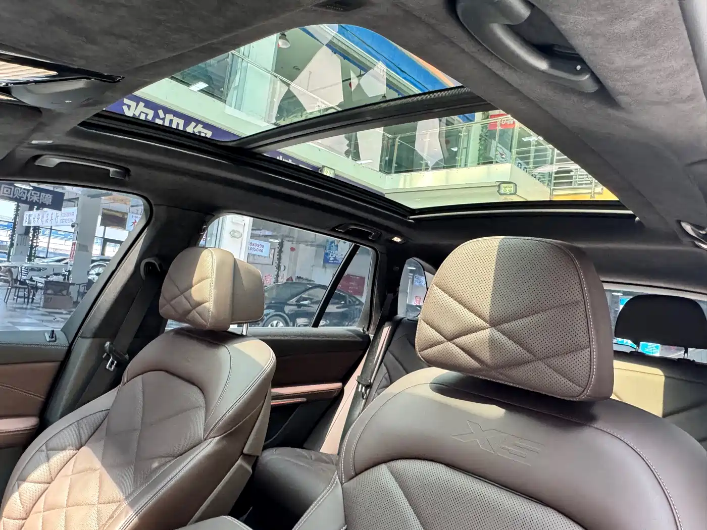 BMW X5 2022 Model xDrive 40Li M Sport Package фото 18
