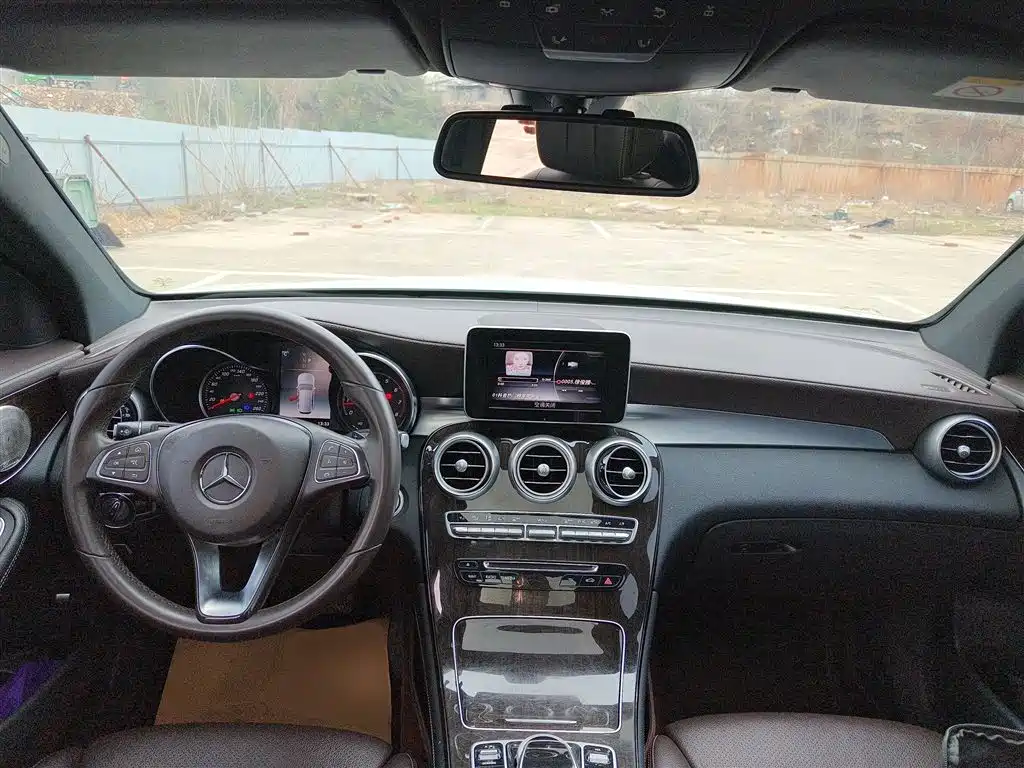 Mercedes-Benz GLC 2018 Facelift GLC 260 4MATIC Dynamic фото 6