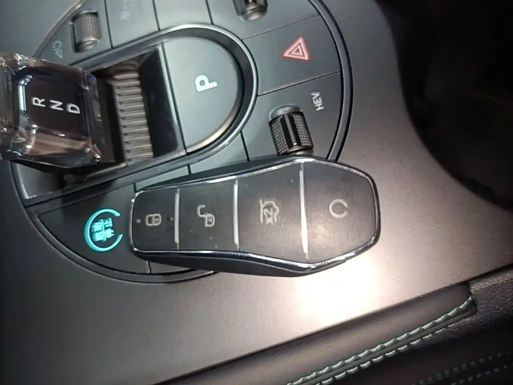 BYD Seal 06 New Energy 2025 DM-i Smart Drive Edition 120KM Luxury фото 9