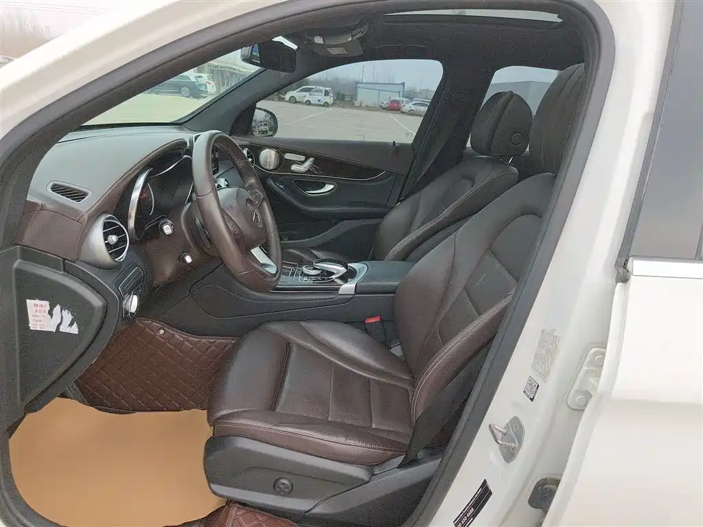 Mercedes-Benz GLC 2018 Facelift GLC 260 4MATIC Dynamic фото 11
