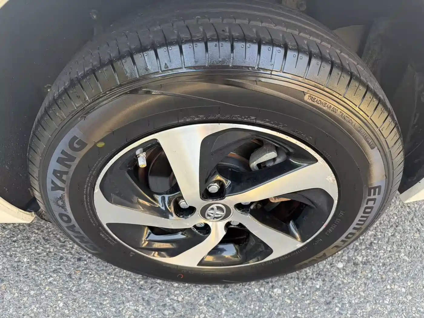 Toyota Levin 2017 Facelift 185T CVT Elite (China V) фото 8