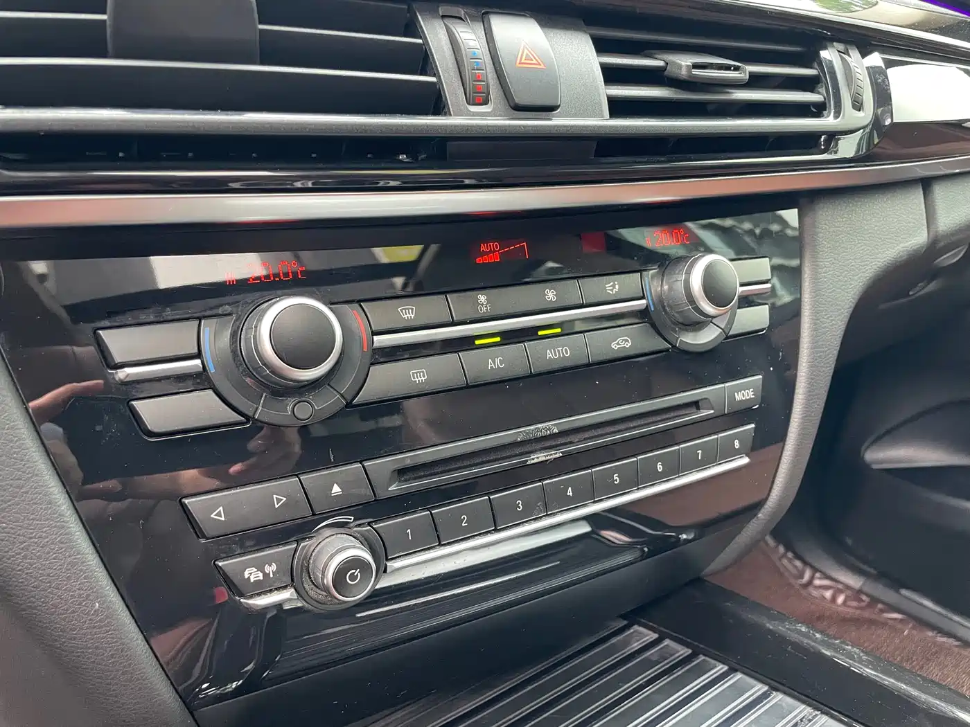 BMW X5 (Import) 2018 xDrive35i Elegant Model фото 22