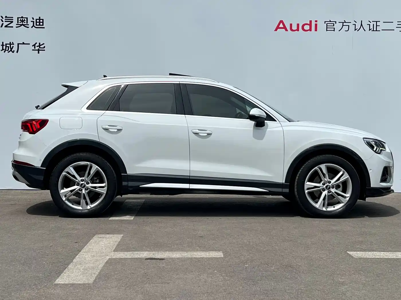 Audi Q3 2021 35 TFSI Fashion Elegance фото 3