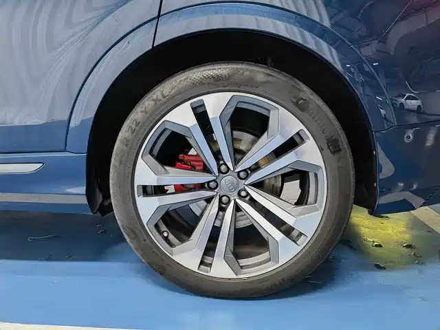 Audi Q8 2019 2019 55 TFSI Supreme Limited Edition